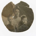 Preumably Olive Loudy and her two children by Unknown